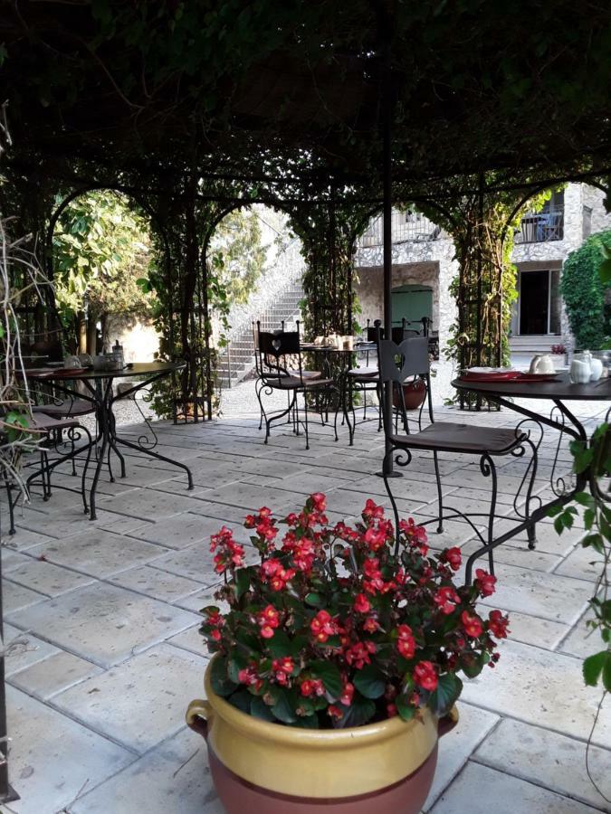 Bed and Breakfast Mas De L'Ile Avignon Exterior foto